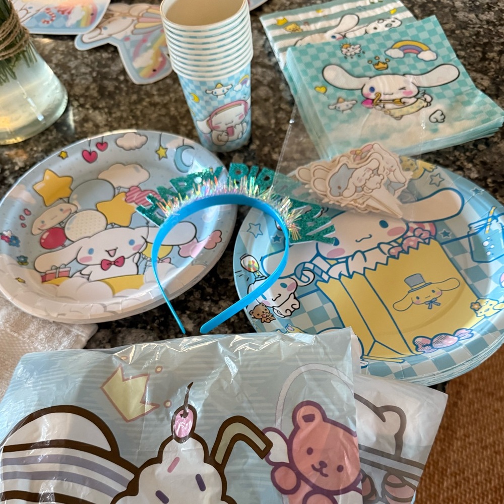 Cinnamoroll Party Supplies Set with Blue and White Design